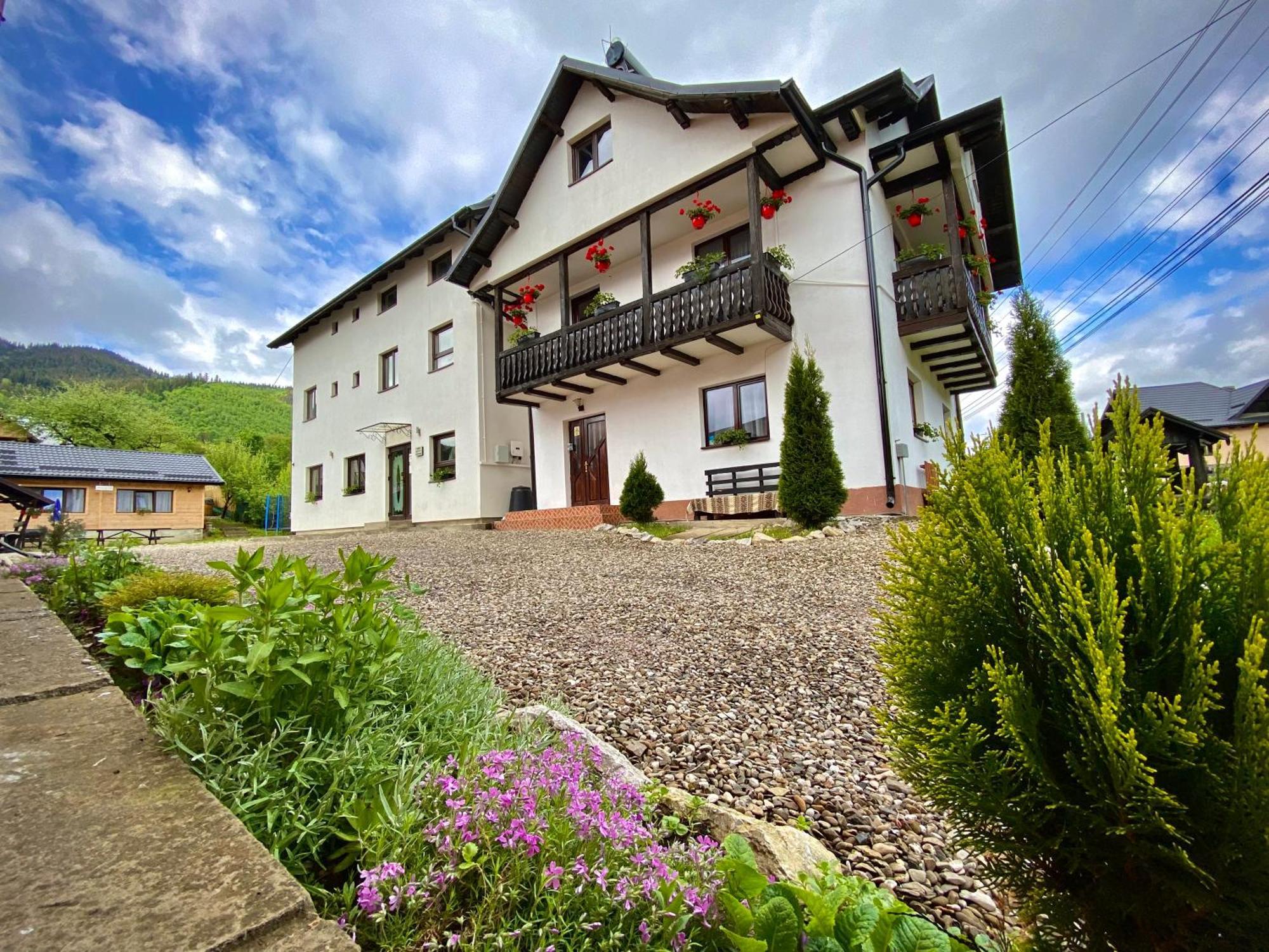 Casa Ambra Hotel Sadova  Exterior photo